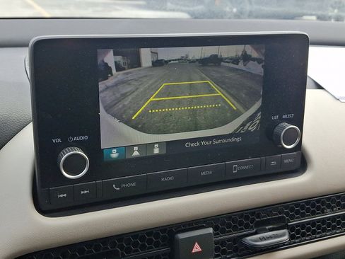 Used 2023 Honda HR-V LX image 17