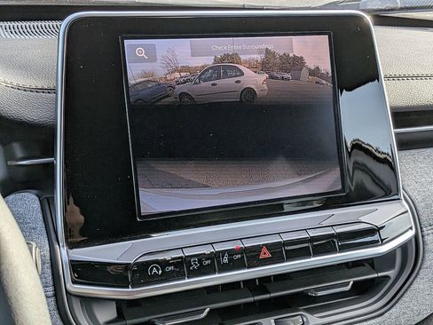 New 2026 Jeep Compass Latitude image 14