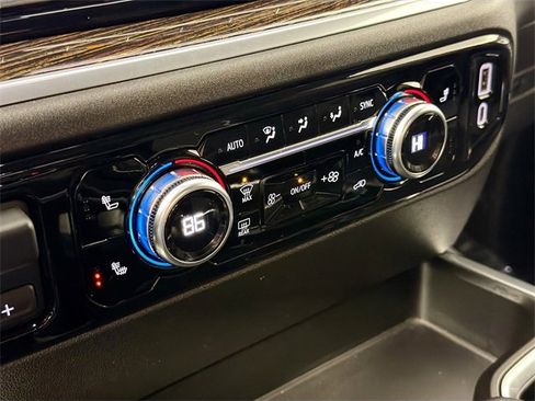 Used 2022 GMC Sierra 1500 Elevation w/ Preferred Package image 14