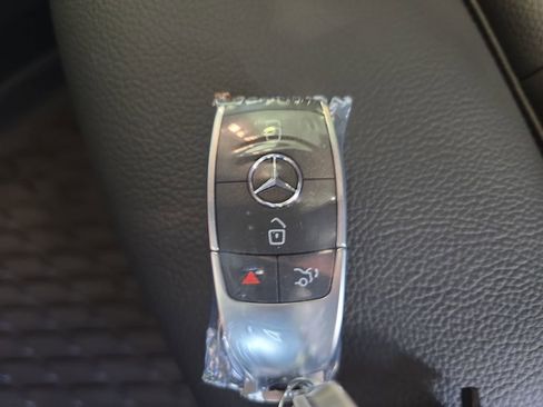 New 2026 Mercedes-Benz GLB 250 image 36