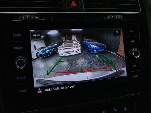 Used 2018 Volkswagen Golf SEL image 20