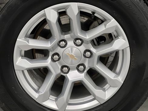 Used 2023 Chevrolet Silverado 1500 LT image 61