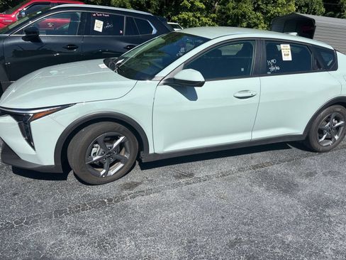 Used 2025 Kia K4 FWD image 7