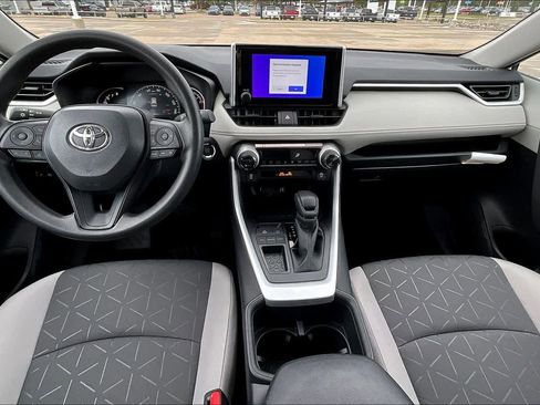 New 2025 Toyota RAV4 XLE image 5