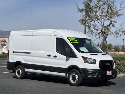 Used 2022 Ford Transit 250 Medium Roof image 3