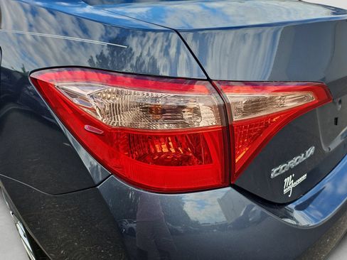 Used 2017 Toyota Corolla LE FWD image 18