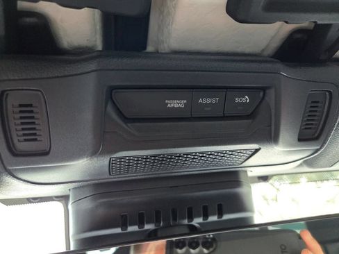 Used 2024 Jeep Wrangler Unlimited Sahara w/ Technology Group AWD/4WD image 35