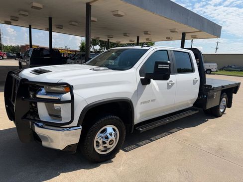 Used 2021 Chevrolet Silverado 3500 LT w/ Snow Plow Prep Package AWD/4WD image 1