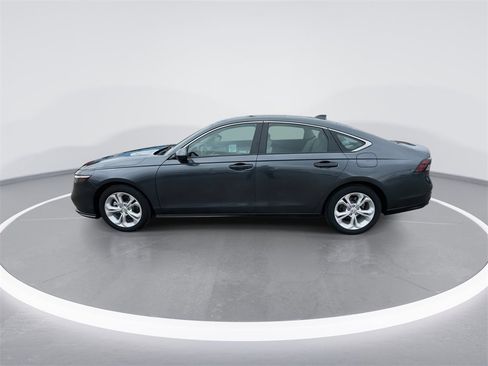 Used 2025 Honda Accord LX image 8