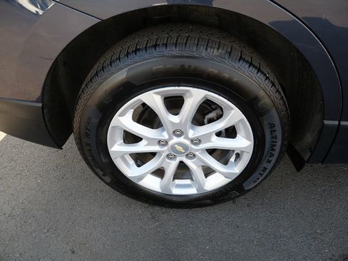 Used 2019 Chevrolet Equinox LT w/ Sun & Navigation Package AWD/4WD image 35