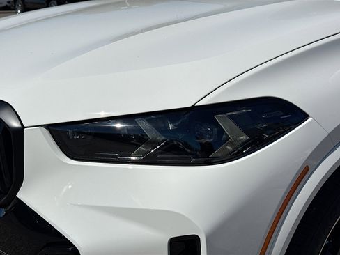 New 2026 BMW X5 xDrive50e w/ Executive Package image 9