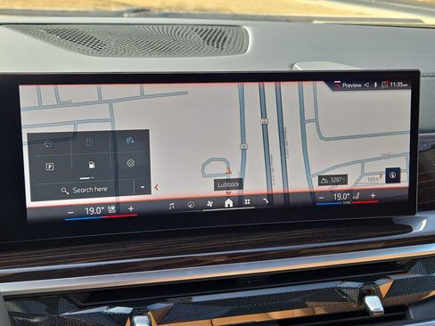 Used 2026 BMW X5 sDrive40i image 18