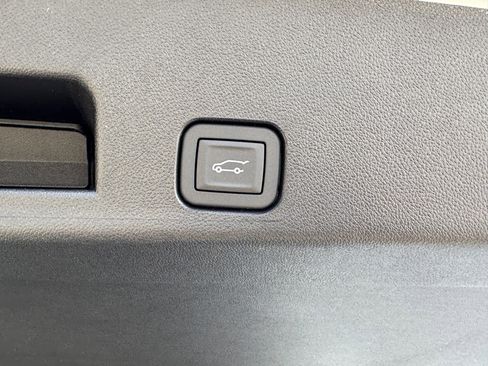 New 2026 Chevrolet Traverse LT image 7