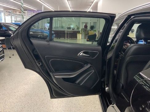 Used 2019 Mercedes-Benz GLA 250 GLA 250 4MATIC SUV image 30