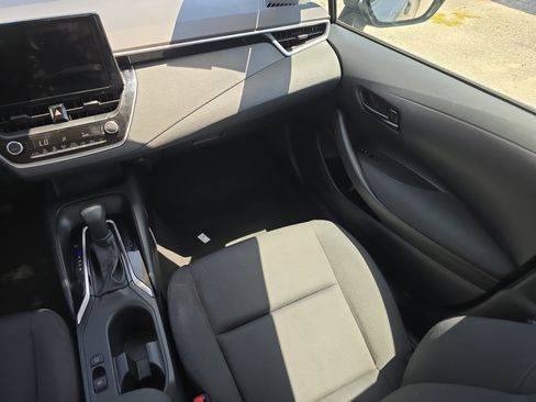 Used 2024 Toyota Corolla LE FWD image 20