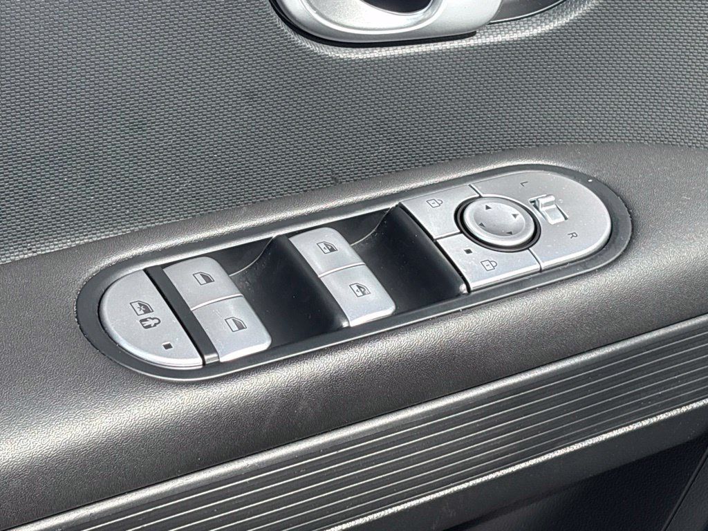 Used 2024 Hyundai Ioniq 5 SEL RWD image 12