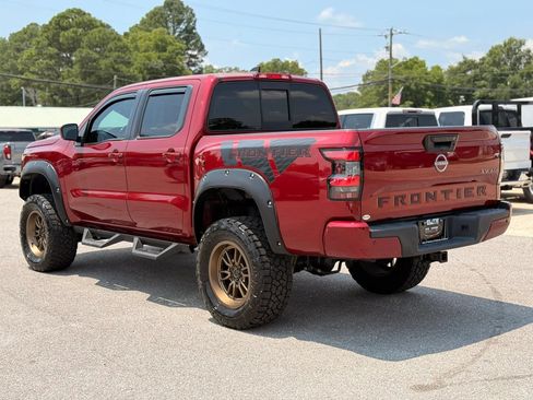 Used 2022 Nissan Frontier SV AWD/4WD image 7