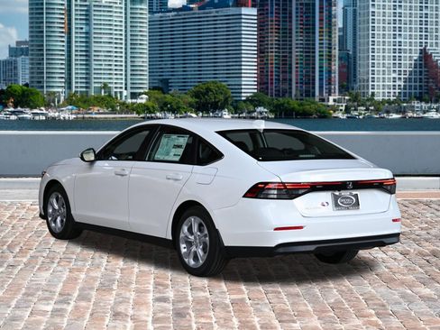 New 2026 Honda Accord LX image 7