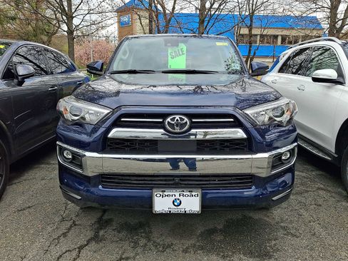 Used 2023 Toyota 4Runner Limited AWD/4WD image 2