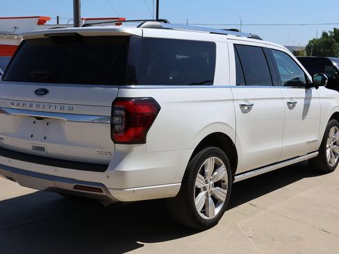 Used 2024 Ford Expedition Max Platinum AWD/4WD image 5