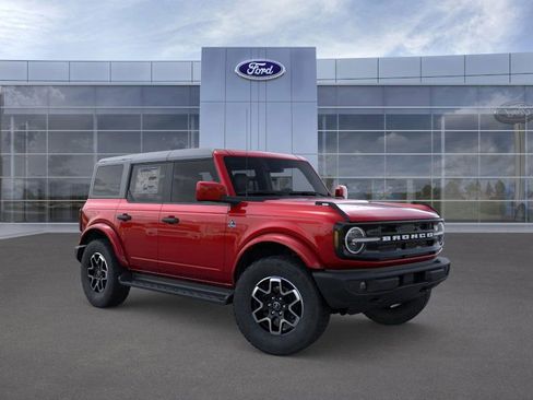 New 2026 Ford Bronco Outer Banks image 8