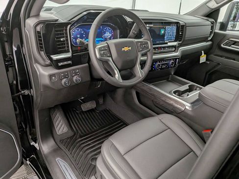 New 2026 Chevrolet Silverado 2500 LTZ w/ LTZ Premium Package image 2