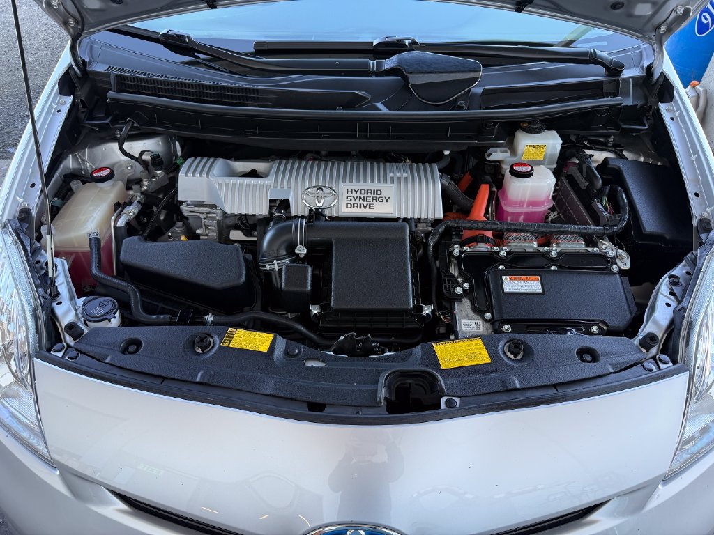 Used 2015 Toyota Prius Two FWD image 11