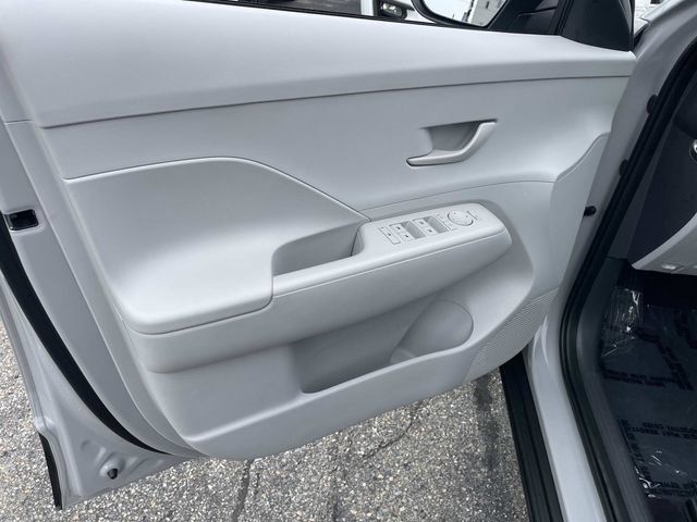 Used 2024 Hyundai Kona SEL w/ Convenience Package AWD/4WD image 15