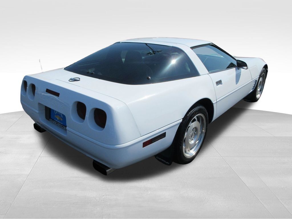 Used 1995 Chevrolet Corvette Coupe RWD image 5