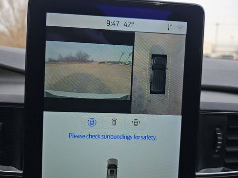 Used 2020 Ford Explorer ST w/ Premium Technology Package image 29