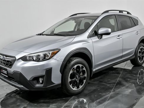 Used 2022 Subaru Crosstrek 2.0i Premium image 5