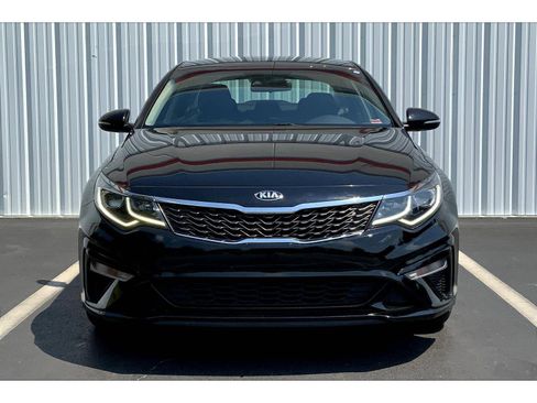 Used 2020 Kia Optima LX image 3