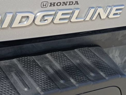 Used 2021 Honda Ridgeline Sport image 10