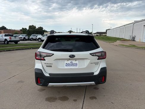 Used 2022 Subaru Outback Limited XT AWD/4WD image 4
