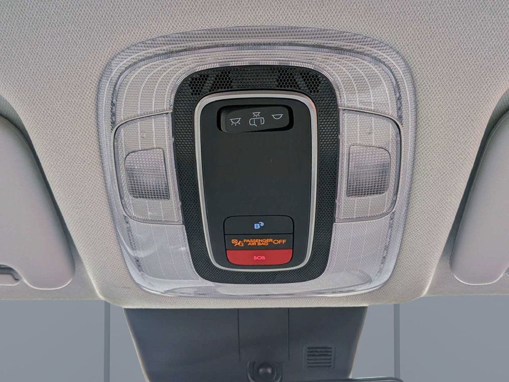 Used 2025 Hyundai Kona SEL FWD image 29