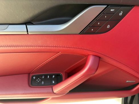 Certified 2022 Porsche 911 Carrera S RWD image 20