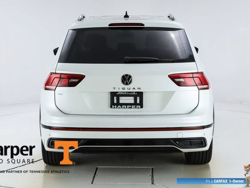 Used 2023 Volkswagen Tiguan SE R-Line FWD image 8