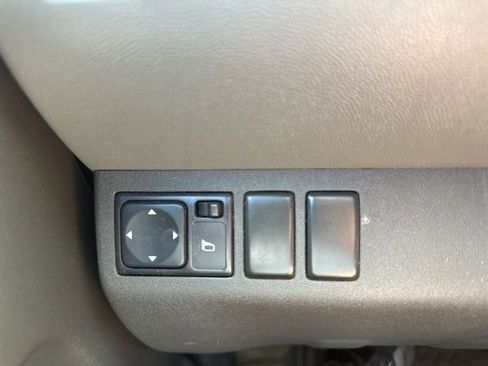 Used 2012 Nissan Xterra S AWD/4WD image 12