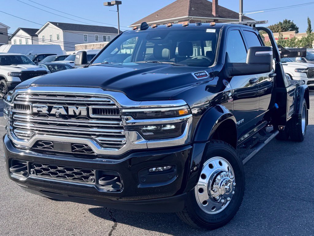 Used 2025 RAM 5500 4x4 Crew Cab w/ Laramie Trim Package image 3