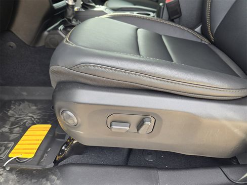 New 2026 Jeep Gladiator Sport image 28