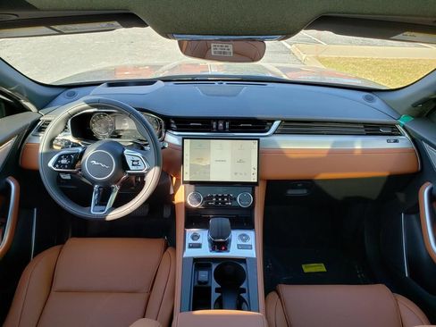 New 2026 Jaguar F-PACE R-Dynamic S image 12