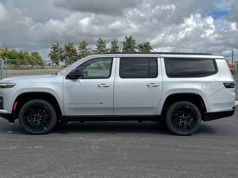 New 2026 Jeep Grand Wagoneer L Limited AWD/4WD image 6