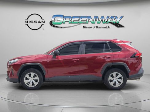 Used 2023 Toyota RAV4 LE FWD image 4