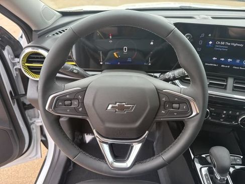 New 2026 Chevrolet Trax ACTIV w/ Driver Confidence Package FWD image 16