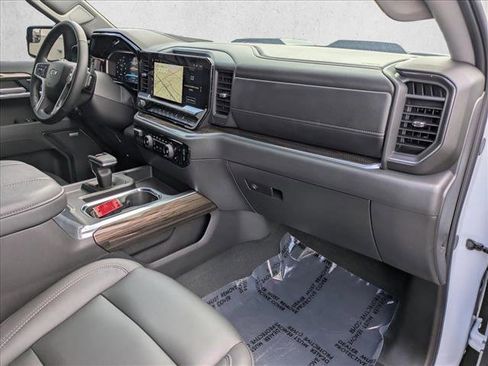 Used 2026 Chevrolet Silverado 1500 LT Trail Boss w/ Convenience Package II AWD/4WD image 22