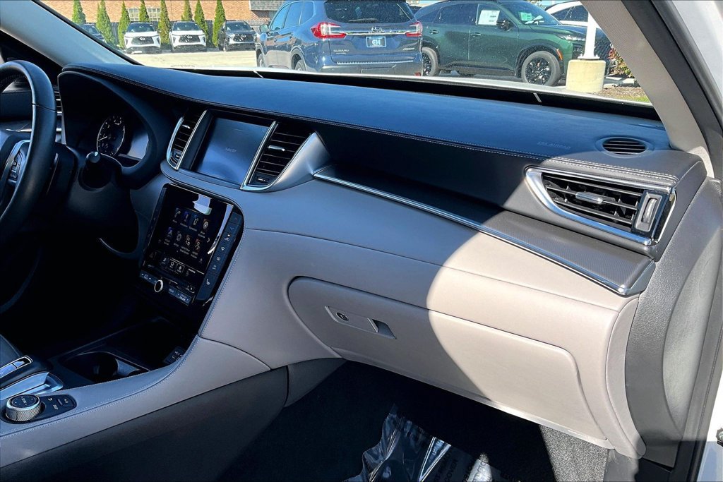 Certified 2024 INFINITI QX50 Luxe AWD/4WD image 24
