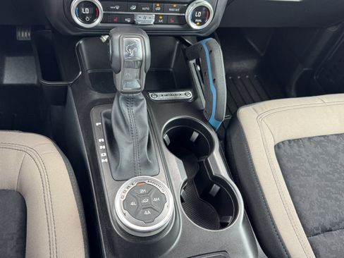 Used 2021 Ford Bronco Wildtrak image 27