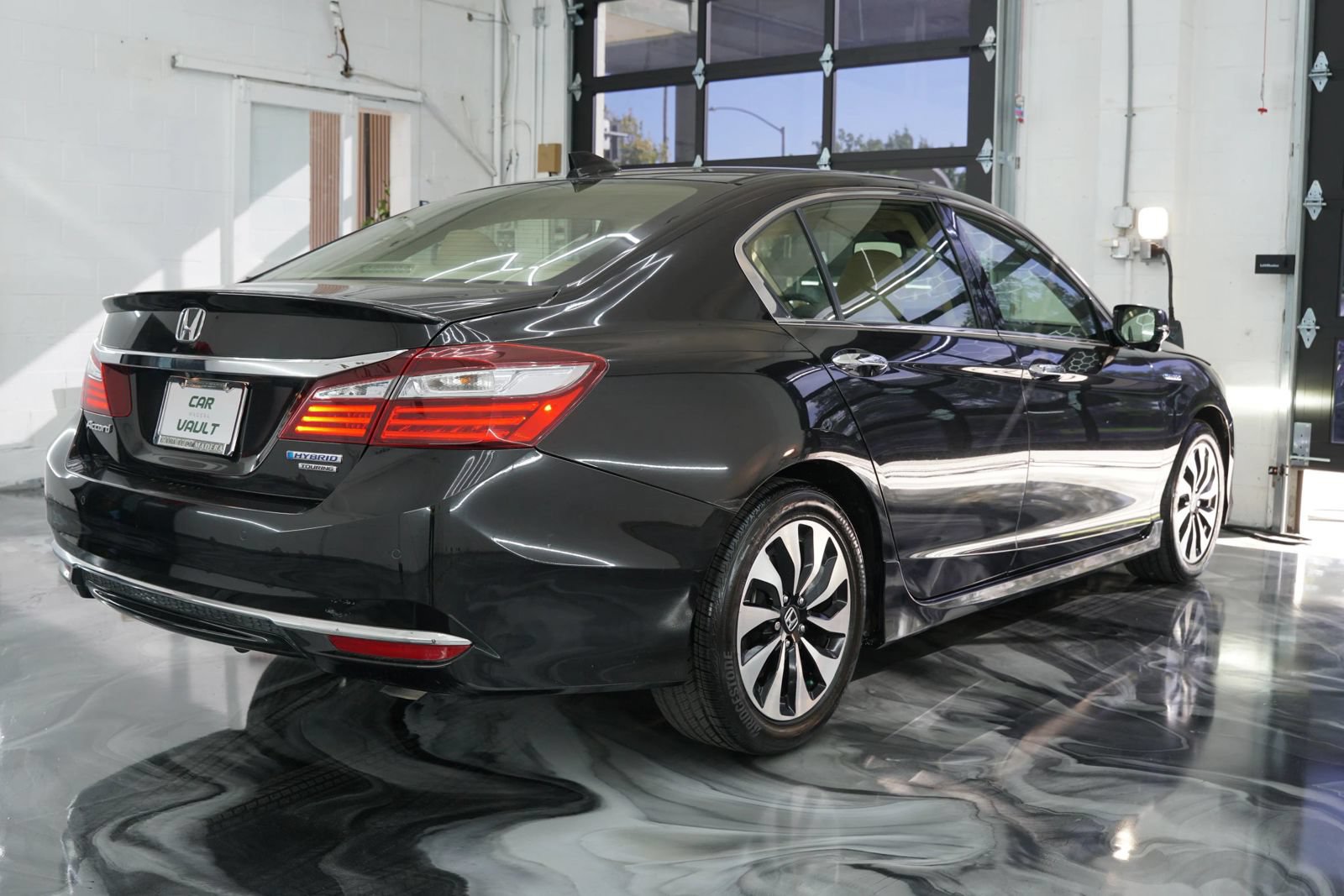 Used 2017 Honda Accord Touring image 31
