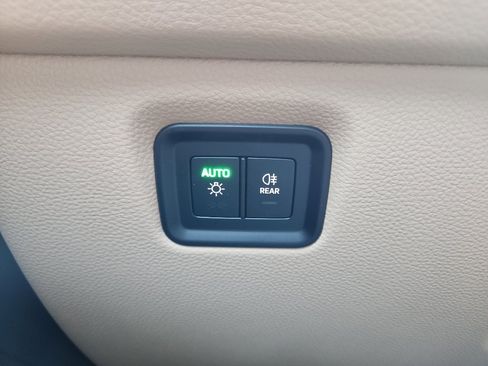 New 2026 Porsche Cayenne image 19