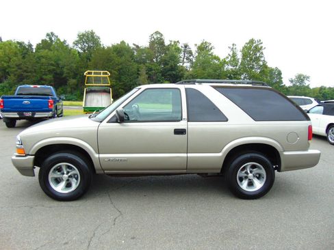 Used 2002 Chevrolet Blazer LS w/ Preferred Equipment Group image 1